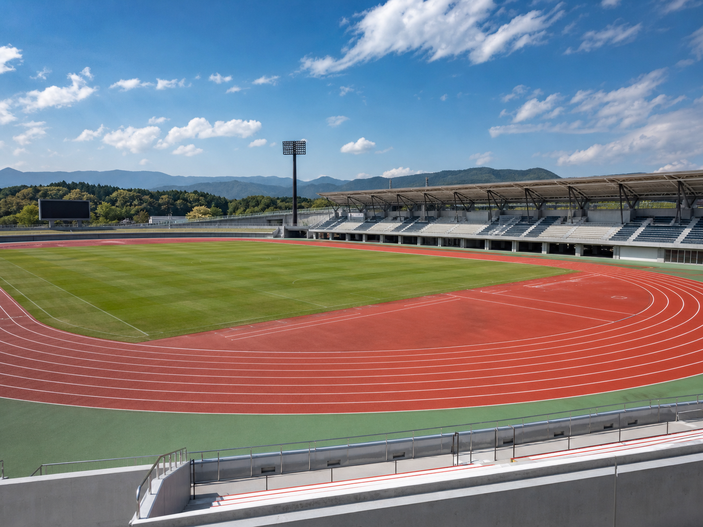 KUROKIRI STADIUMをイメージした陸上競技場と芝フィールド